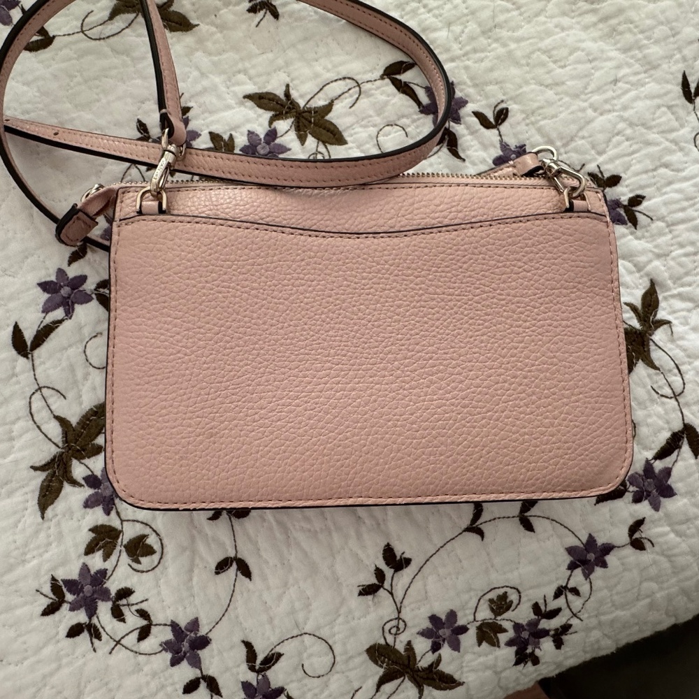 Kate Spade Soft Pebble & Pink Crossbody Like New - Picture 5 of 8